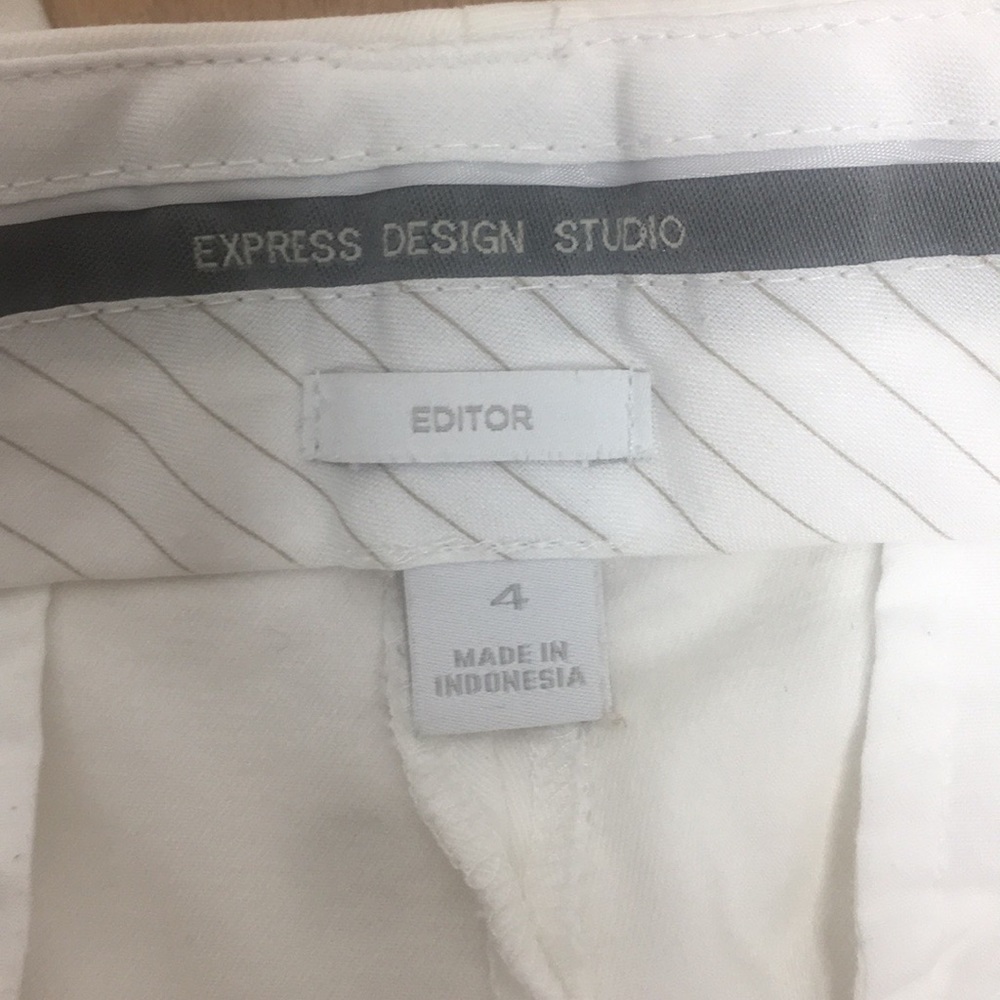 Express Design Studio shorts - Picture 3 of 4